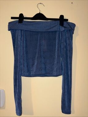 Edikted Blue Off-Shoulder Long Sleeve Crop Top